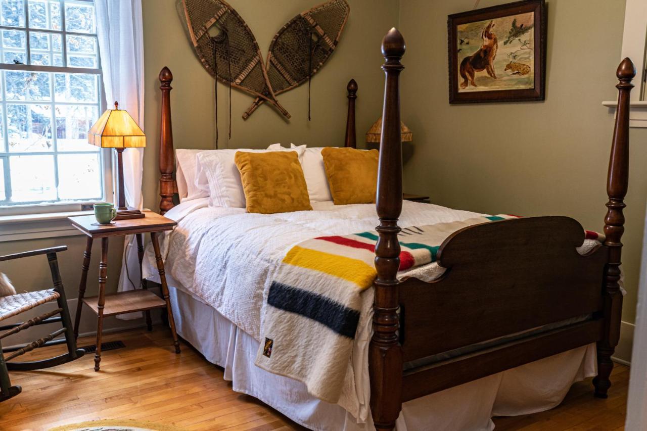 The Craftsman House Bed and Breakfast Bragg Creek Exteriör bild