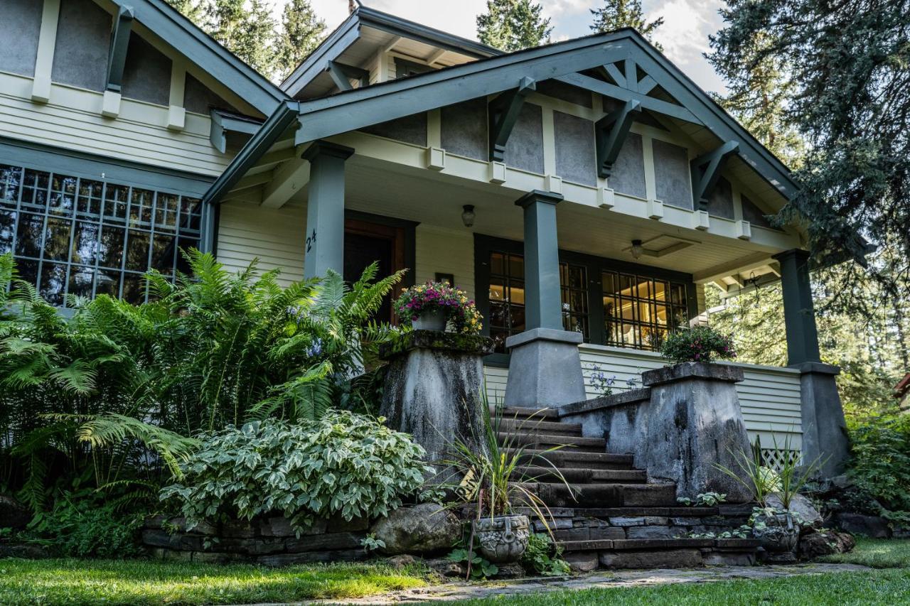 The Craftsman House Bed and Breakfast Bragg Creek Exteriör bild